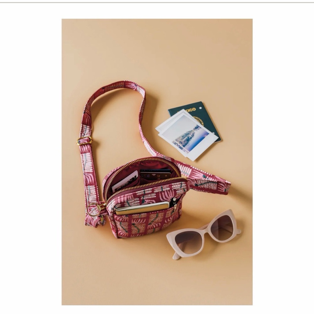 Danica Studio Venus Crossbody Bag